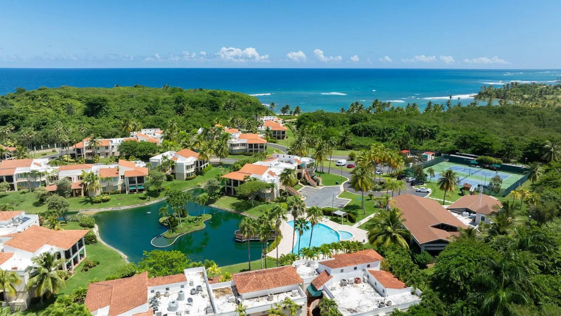 3 Bedroom - Villa Horizon Sabana  Puerto Rico